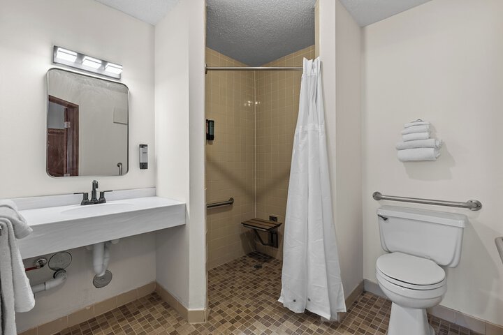 Nisswa Hotel and Suites