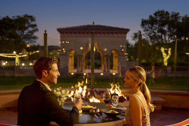 Dining 106 of 147