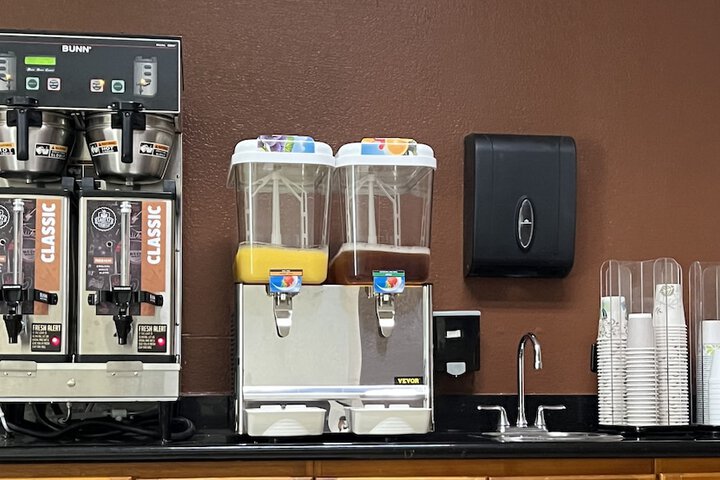 Breakfast/Coffee Service 39 of 46