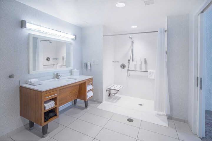 Home2 Suites by Hilton Saratoga / Malta