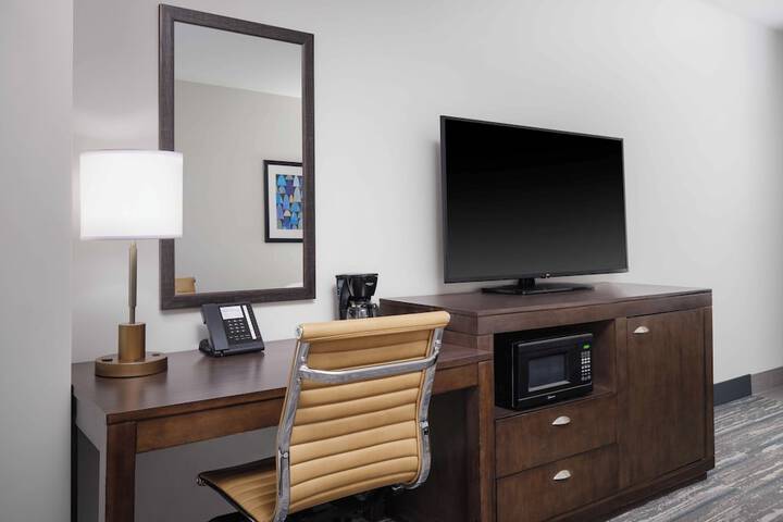 Room 25 of 54