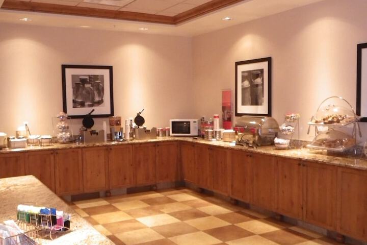 Hampton Inn & Suites Buffalo
