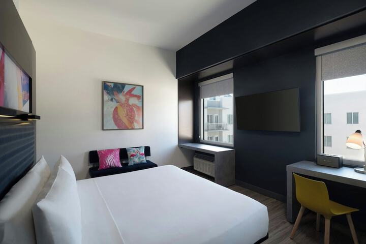 Room 15 of 43