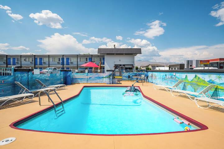 Pool 9 of 38