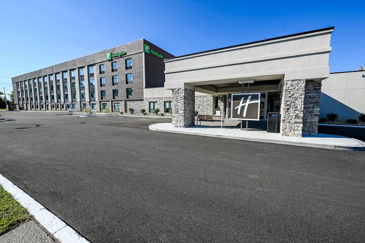 Holiday Inn Cleveland-Mayfield by IHG