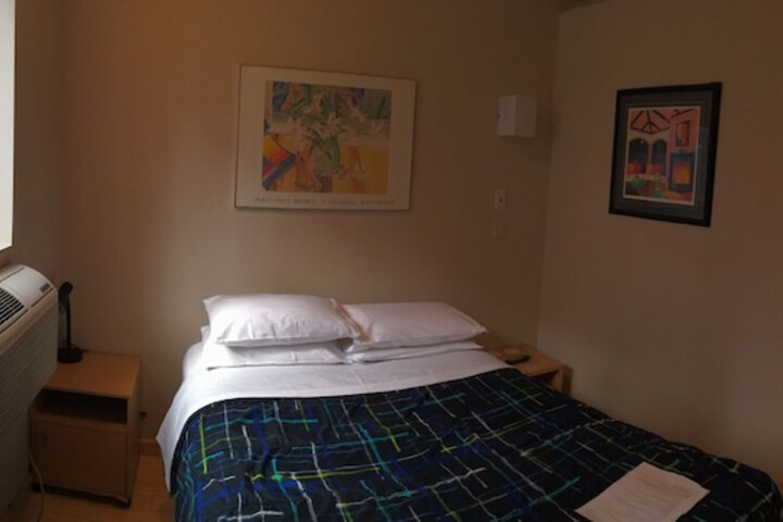 Room 56 of 71