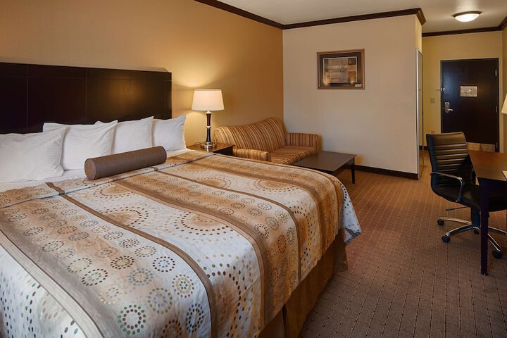 Room 14 of 24