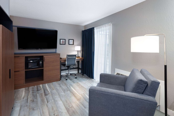 AmericInn by Wyndham New Richmond