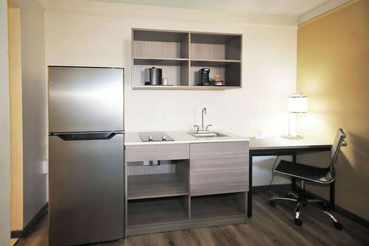 Room 40 of 48