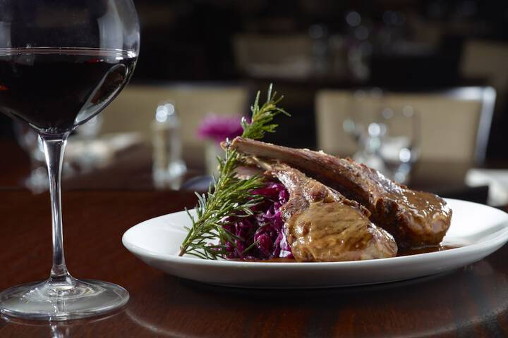 Dining 40 of 56