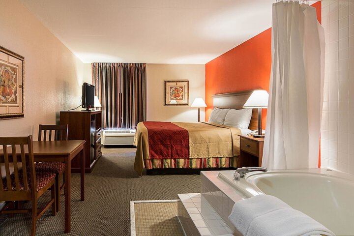 Room 13 of 35