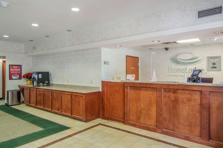 Hotel Interior 10 of 33
