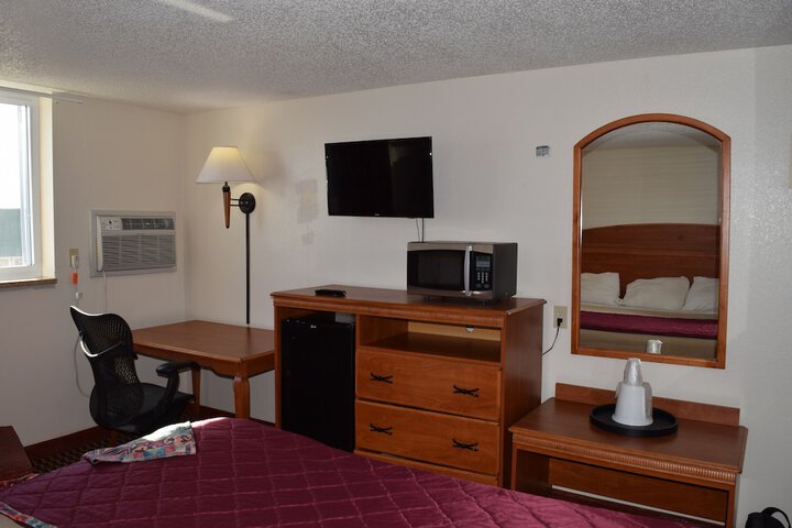 Room 32 of 49
