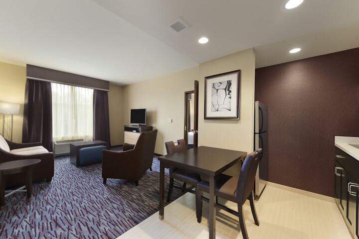 Room 12 of 27