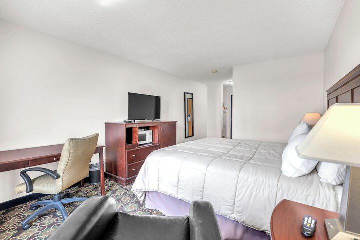 Indiana Beach Hotel and Banquet Hall