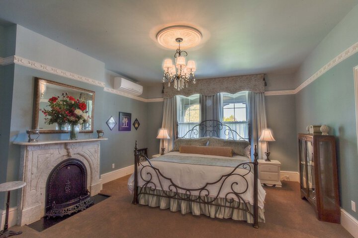 The Woodview Inn
