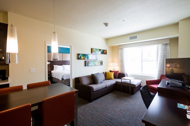 Room 11 of 31