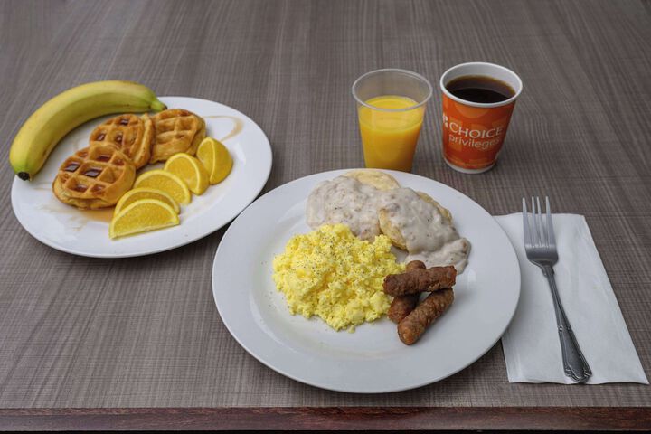 Breakfast/Coffee Service 46 of 54
