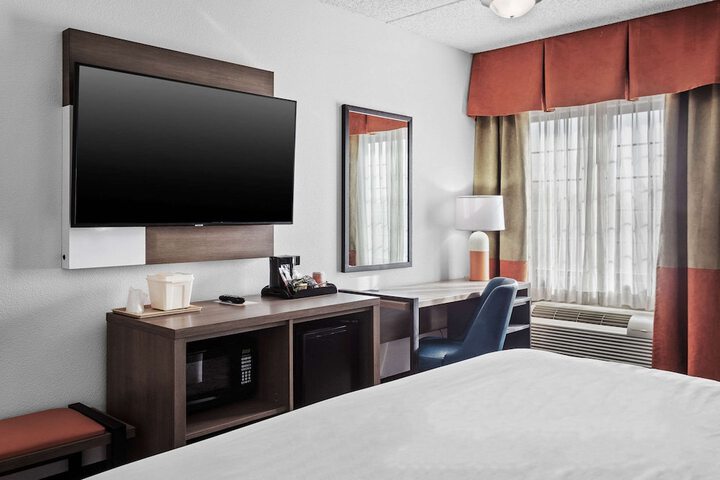 Room 31 of 53