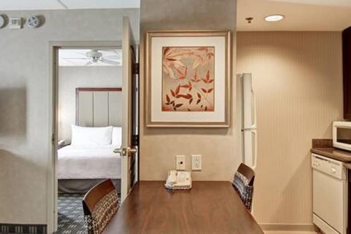 Homewood Suites by Hilton Toronto Oakville