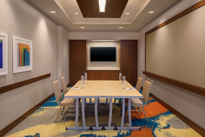 DoubleTree by Hilton Pittsburgh - Cranberry