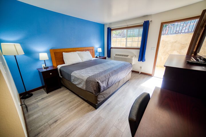 Room 42 of 58