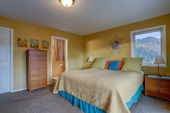 Room 14 of 24