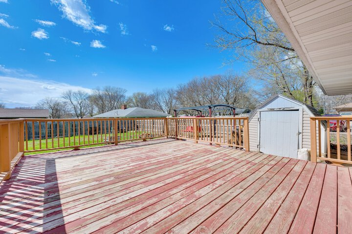 Newly Remodeled Home in Storm Lake w / Private Yard