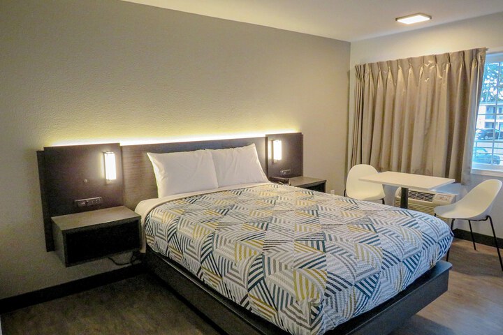 Room 31 of 37