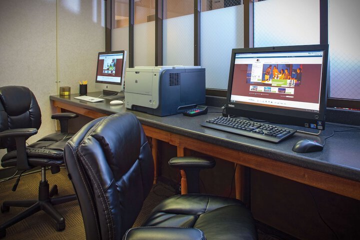 Business Center 59 of 59