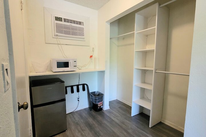 Room 19 of 27