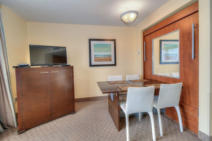 Room 19 of 28