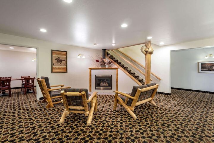 Hotel Interior 10 of 73