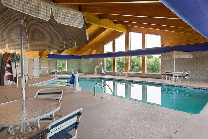 Pool 4 of 25