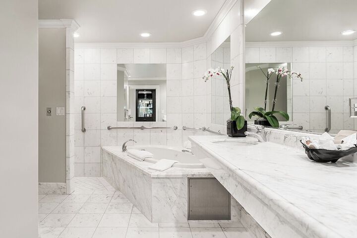 Montecito Inn