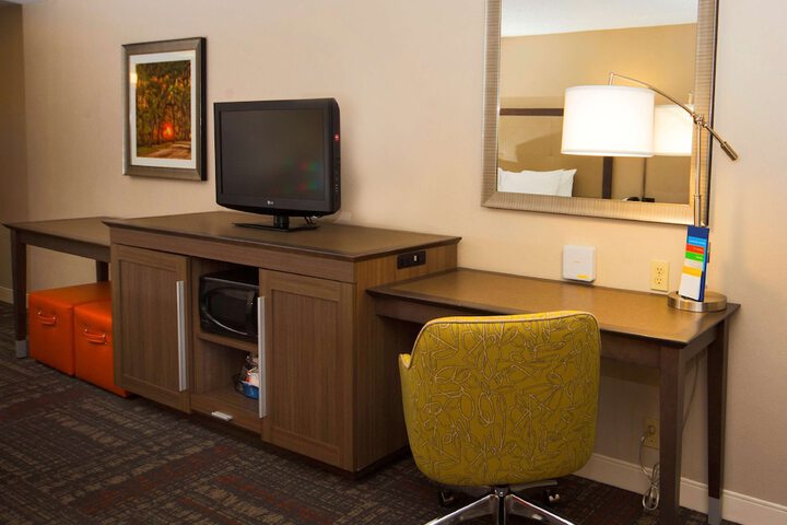 Hampton Inn & Suites Valdosta / Conference Center