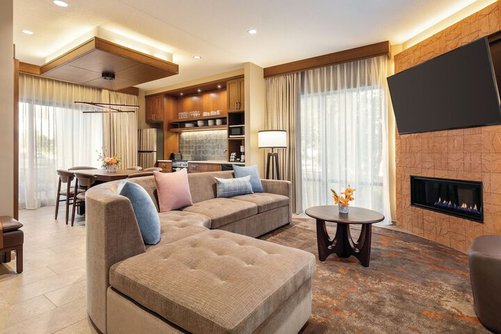 Hoodoo Moab Curio Collection by Hilton