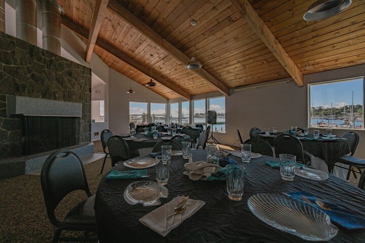 Embarcadero Resort Hotel & Marina