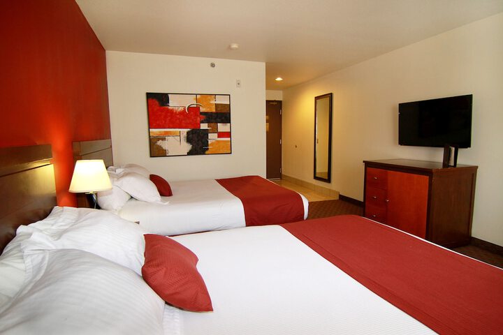 Room 4 of 14