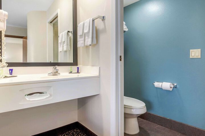 Sleep Inn & Suites Johnson City