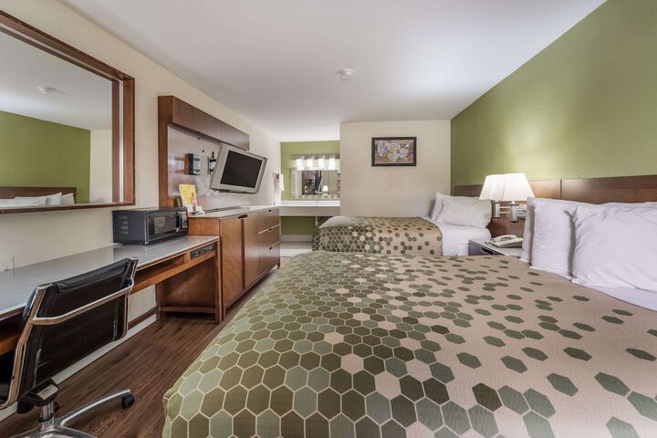 Room 29 of 35