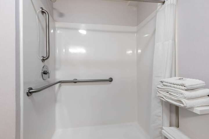 Room 9 of 29