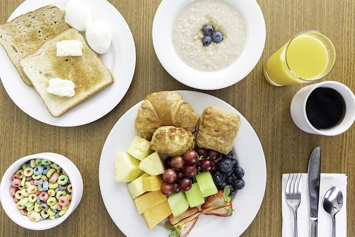 Breakfast/Coffee Service 36 of 42