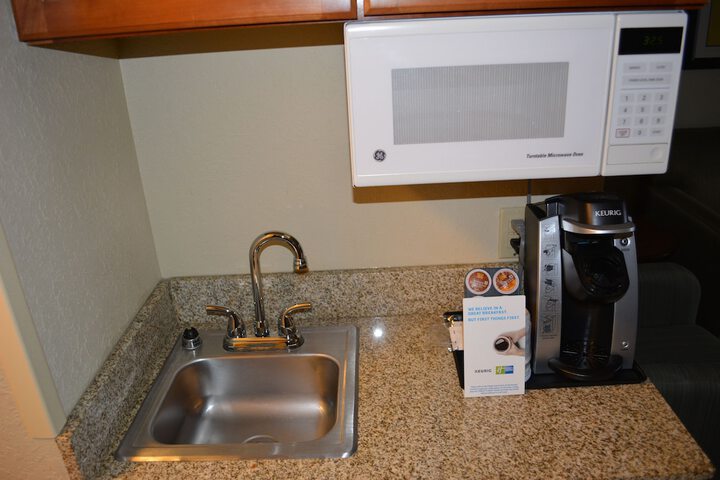 Holiday Inn Express & Suites Lancaster by IHG
