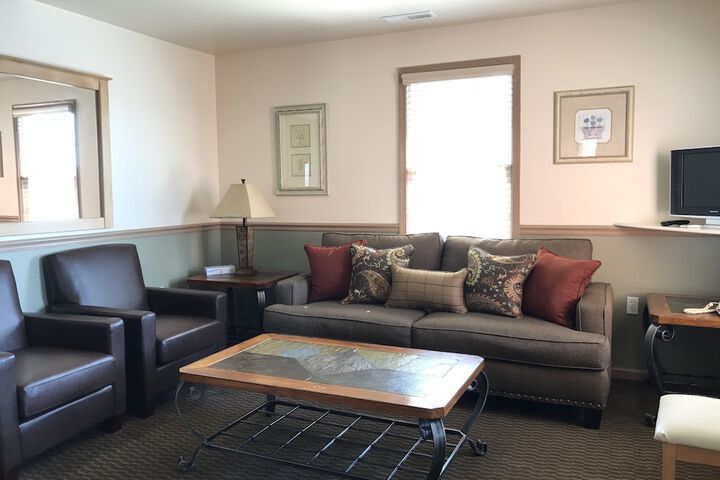 Room 65 of 185