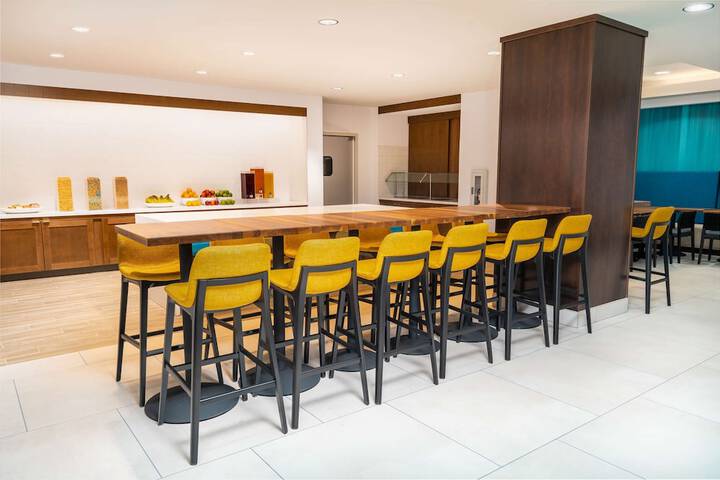 Breakfast/Coffee Service 45 of 57