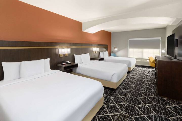 Room 20 of 42