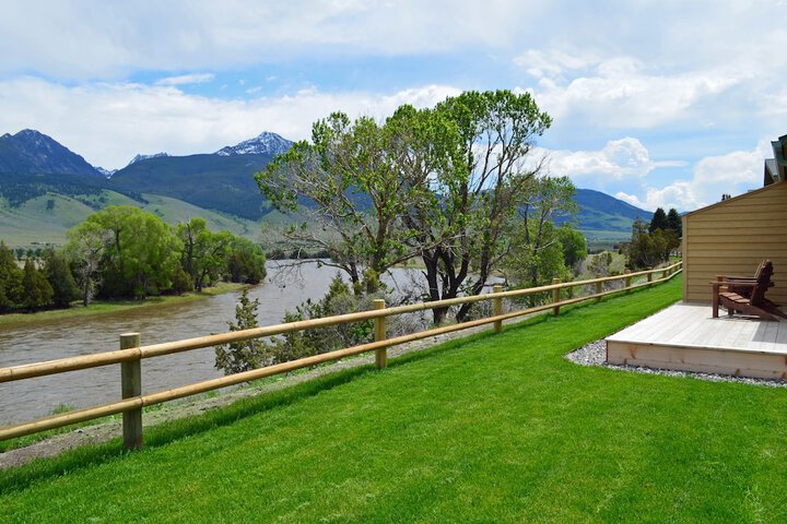 Yellowstone Valley Lodge an Ascend Collection Hotel