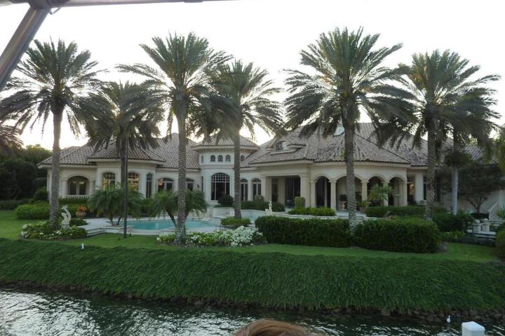 Luxury and the beach