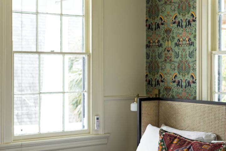 Room 141 of 292